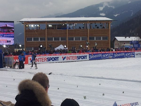 Fae Tecnifor | La struttura per i giornalisti creata per i mondiali di sci di fondo in Un esempio di struttura prefabbricata in occasione di un importante evento sportivo in Trentino Alto Adige.