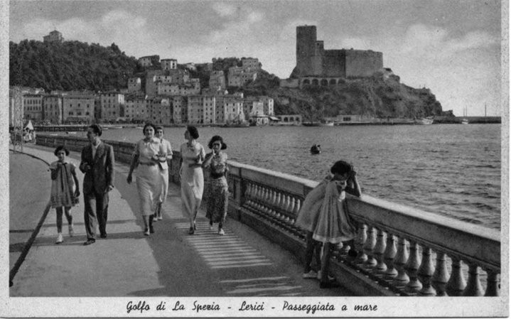 Foto di repertorio della passeggiata di Lerici com'era