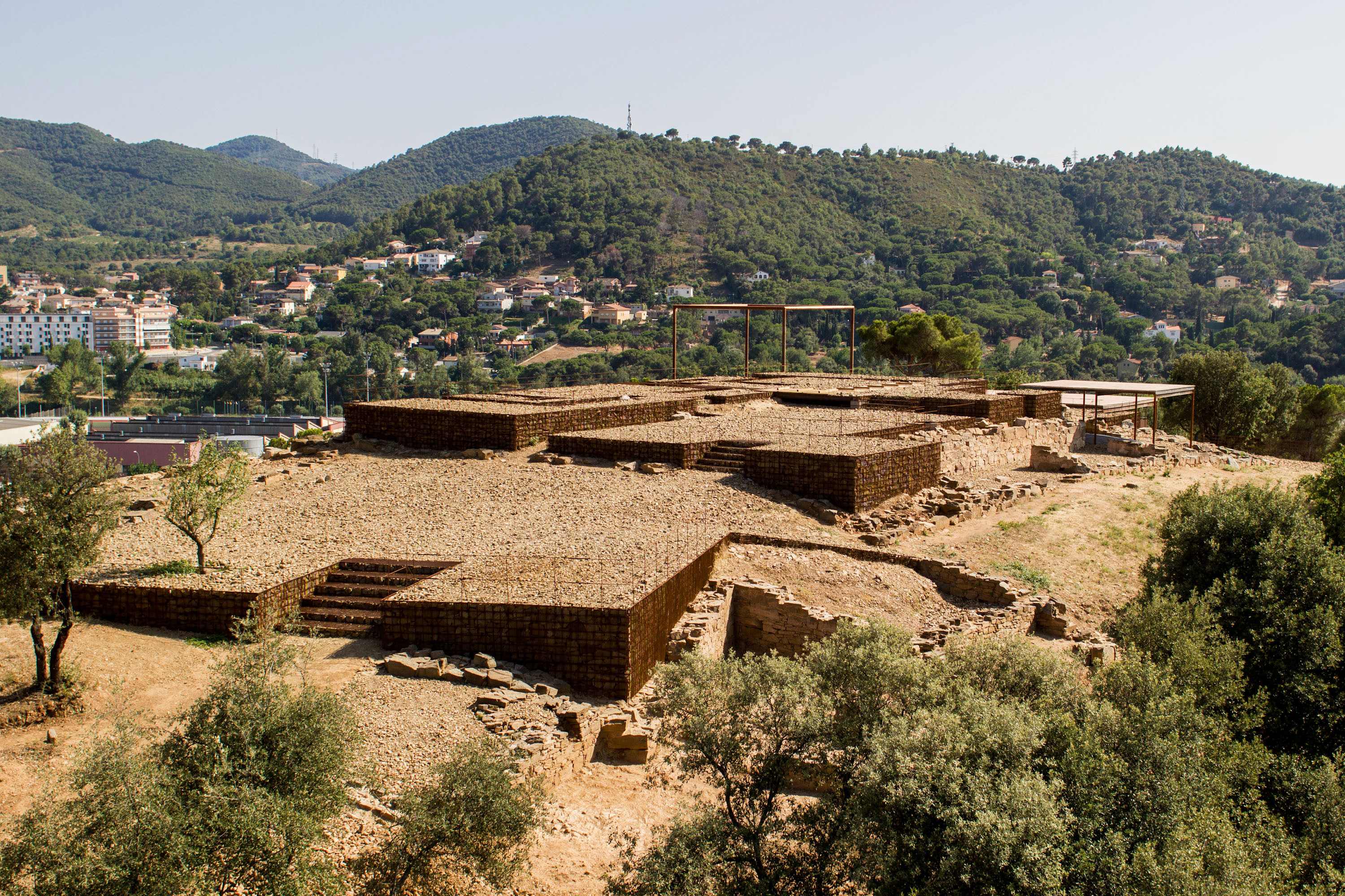 Medaglia d’oro al progetto dello studio spagnolo dell’architetto Toni Girones, "capace di recuperare la memoria delle rovine romane di Can Tacò in maniera davvero suggestiva". 